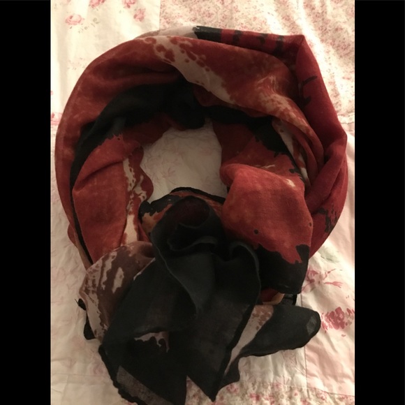 Accessories - BLACK AND RUST COLORED SCARF